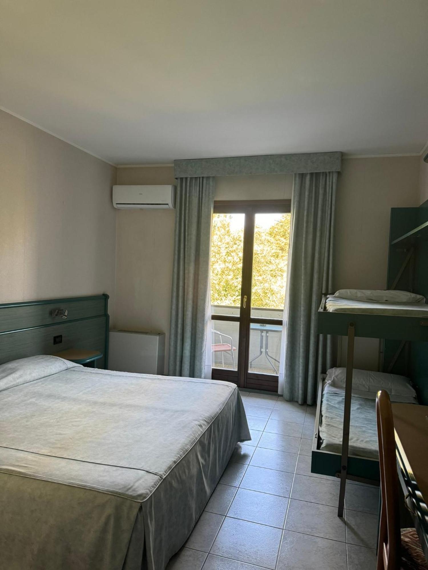 Hotel Pian del Sole Sassello Esterno foto