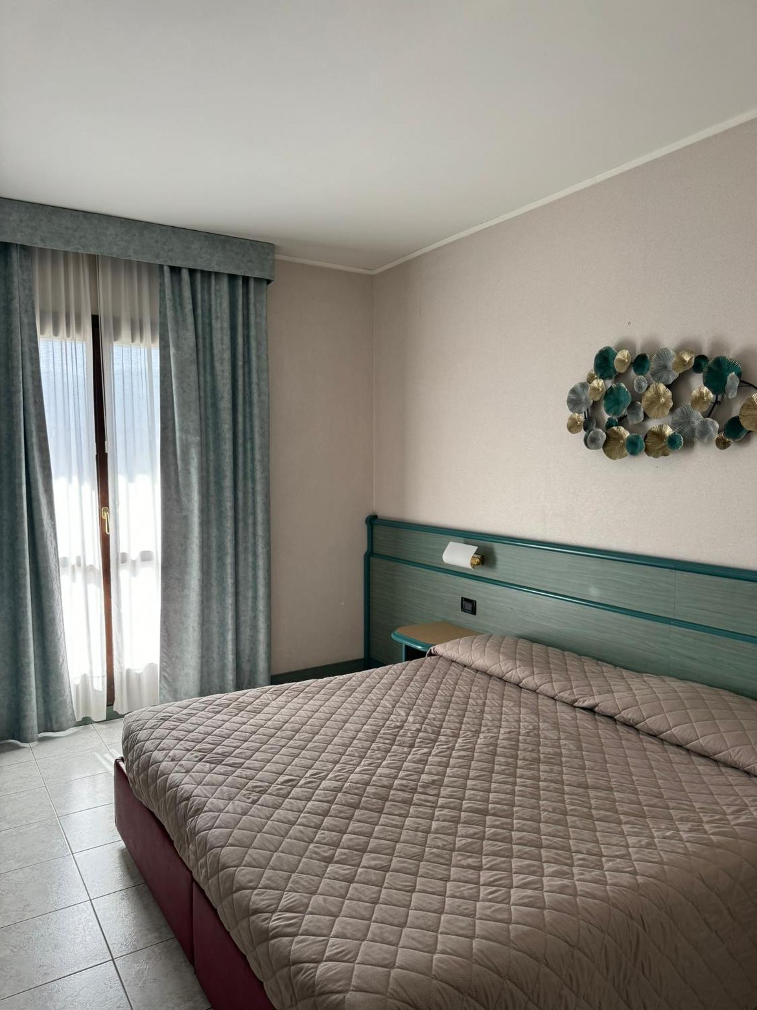 Hotel Pian del Sole Sassello Esterno foto