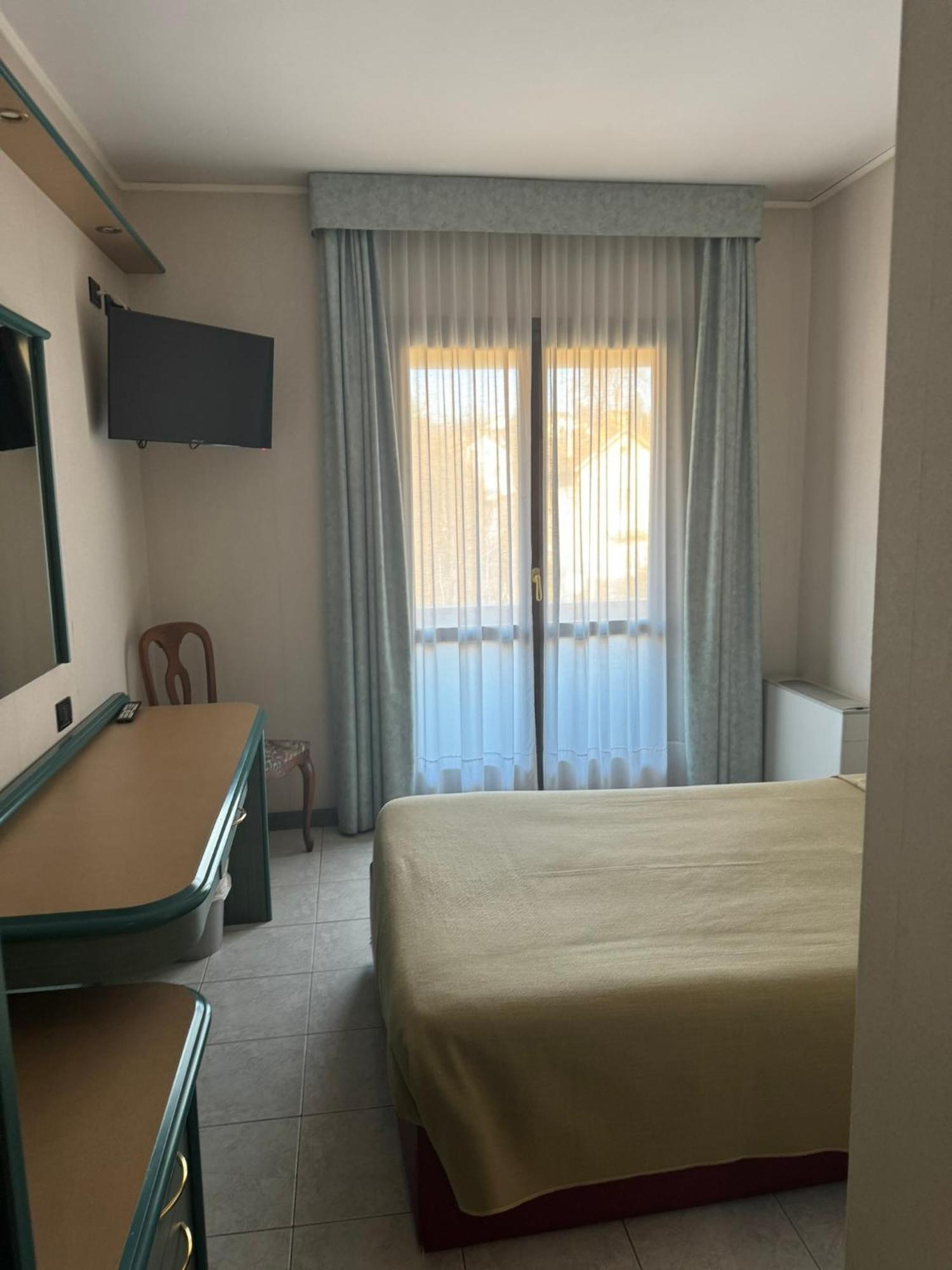 Hotel Pian del Sole Sassello Esterno foto